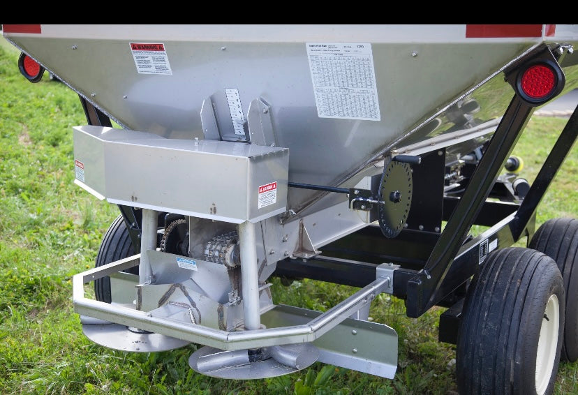 Lanco Spreaders Fertilizer Spreaders| 304 Stainless Steel |
Drive via Hydraulic Press Wheel  | 2 Sizes Up To 204 Cubic Foot Capacity