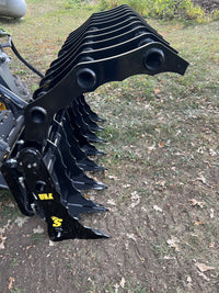 Stinger Attachments Utility Tractor CG Clam Grapple (CG)