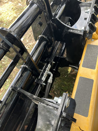 Stinger attachments Compact Tractor CG Clam Grapple (CG)