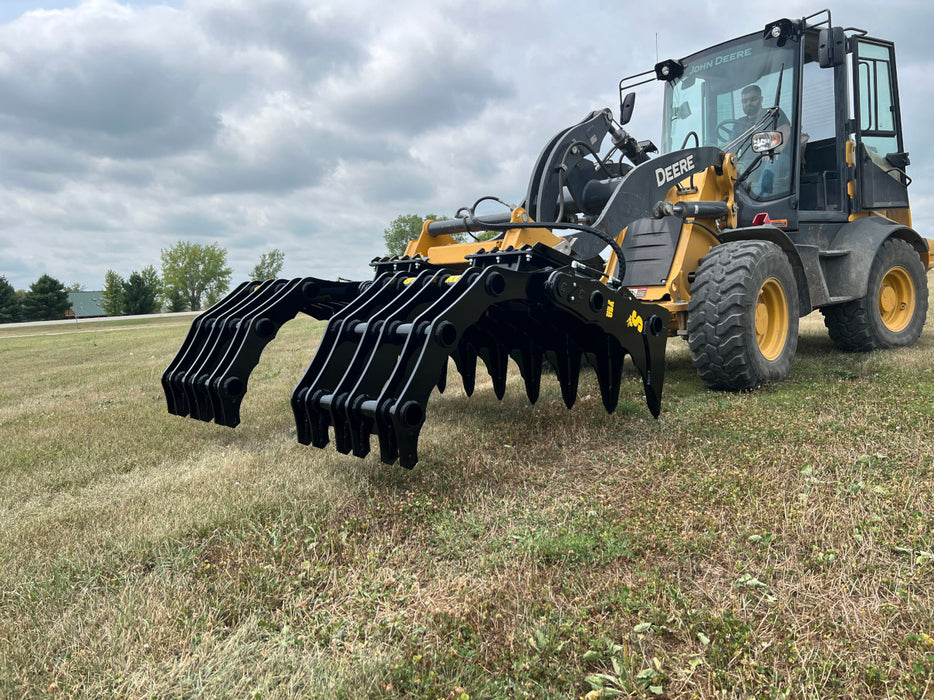 Stinger Attachment Wheel Loader CG-XD Clam Grapple (CG-XD)